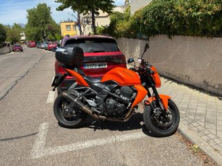Kawasaki Z750 Naranja 2008 30.000 km