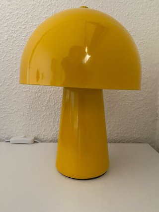 Lámpara seta de mesa amarilla