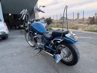 Suzuki Intruder VS 750