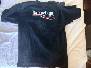 T-shirt Balenciaga nera