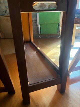 Mesa y 4 sillas plegables con sobre madera antigua