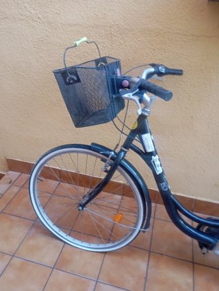 Bicicleta Holandesa Negra con Cesta