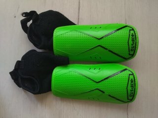Espinilleras de fútbol Kipsta y Silver