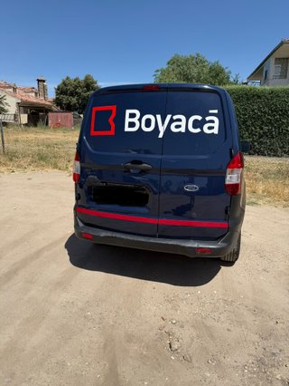 Ford Transit Courier 2020
