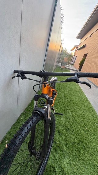Trek Marlin 6 Naranja