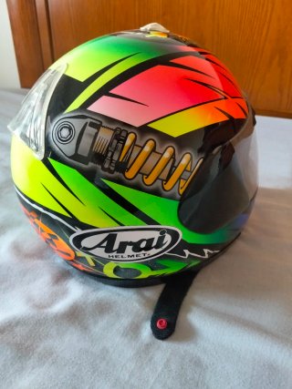 Casco Arai Quantum Sakata