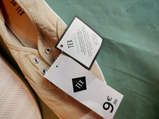 4 paia di scarpe estive per bambini taglia 36