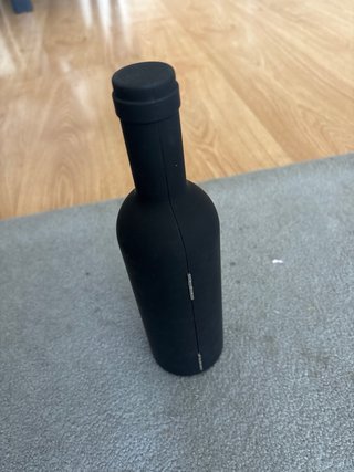 Set de vino en forma de botella