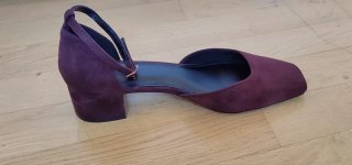 Zapatos marrón chocolate con tacón medio grueso