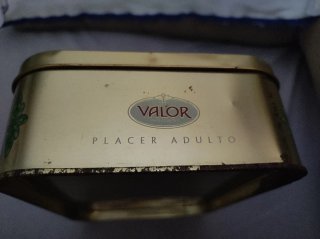 Caja vintage Valor Pralines