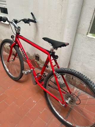 Bicicleta Trek Singletrack Roja