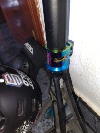 Patín profesional Esscoter + protecciones