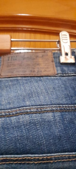 Pantalón vaquero rotos talla 40