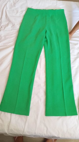 Traje de mujer verde