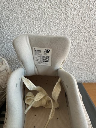 New Balance 2002R Beige/Gris