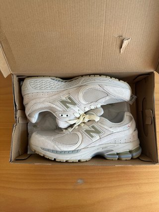New Balance 2002R Beige/Gris