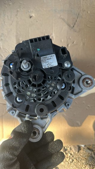 Alternador Bosch 14V 125A Renault Dacia Nissan