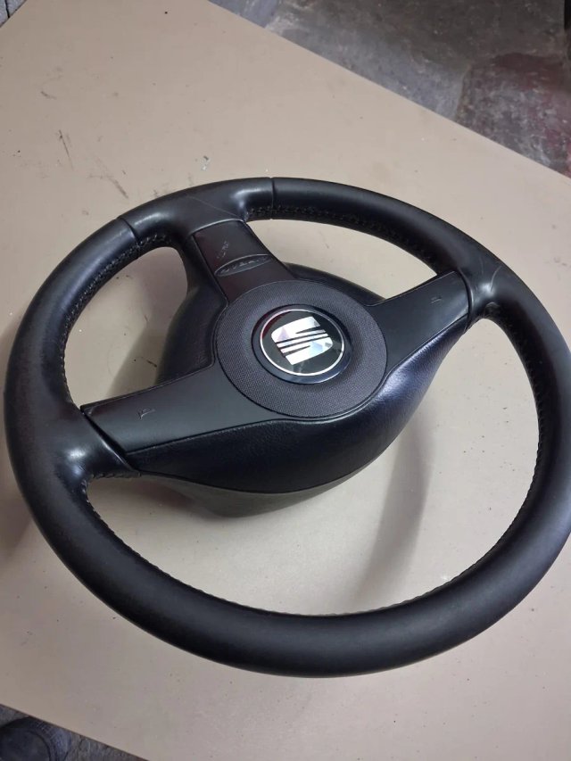 Volante SEAT León Mk1 FR