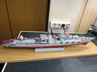 Maqueta Crucero Ruso Varyag 1/350 de 1989