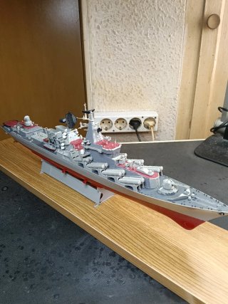 Maqueta Crucero Ruso Varyag 1/350 de 1989
