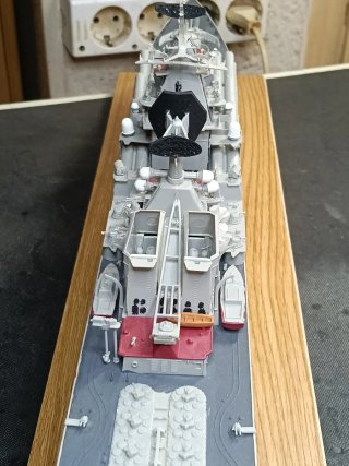 Maqueta Crucero Ruso Varyag 1/350 de 1989