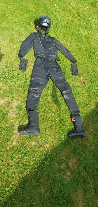 Conjunto Moto Cuero Mujer Casco Botas y Guantes
