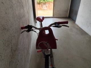 Bicicleta infantil Btwin rosa