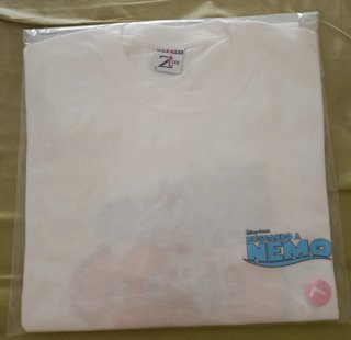 Camiseta Disney Pixar Buscando a Nemo