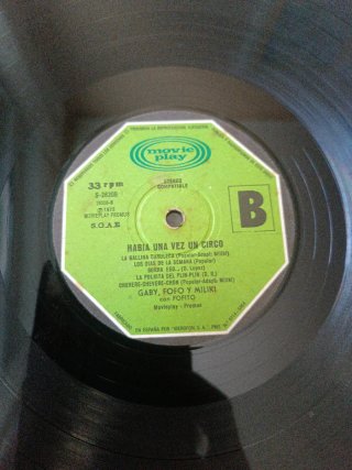 Vinilo Gaby, Fofo y Miliki con Fofito