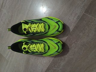 Nike Vomero Plus SE 45