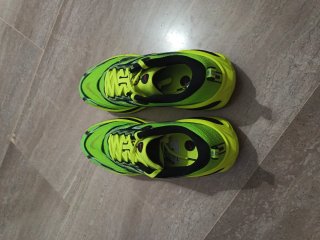 Nike Vomero Plus SE 45