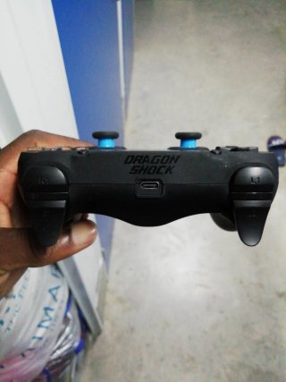 Mando Inalámbrico DragonShock para PS4 y PC