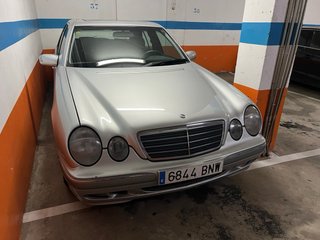 Mercedes-Benz Clase E 220 CDI Final 2001