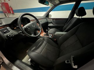 Mercedes-Benz Clase E 220 CDI Final 2001