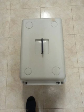 Transportín grande para loros gran tamaño.