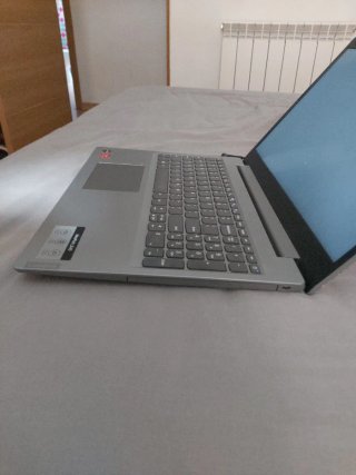 Portátil Lenovo IdeaPad L340-15API