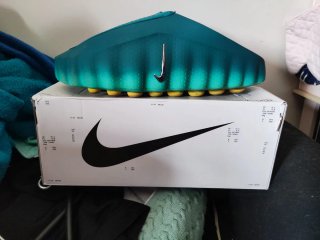 Chanclas Nike Mind Science Department