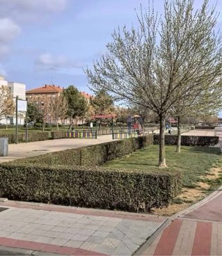 PARCELA CON PROYECTO, GEOTÉCNICO Y TOPOGRAFICO