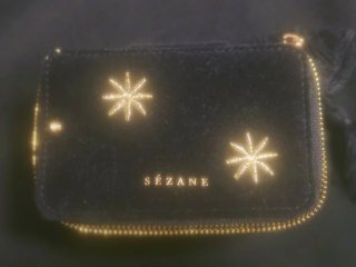 Joyero portátil Sezane negro y dorado