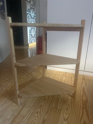 Estantería esquinera de madera ragrund ikea