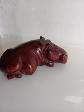 Figura Hipopótamo de Madera Maciza