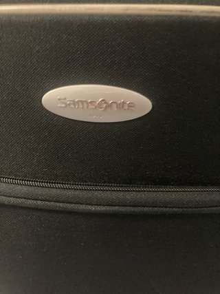 Maleta Samsonite Negra con Ruedas