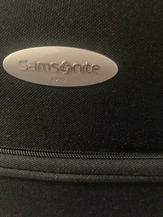 Maleta Samsonite Negra con Ruedas