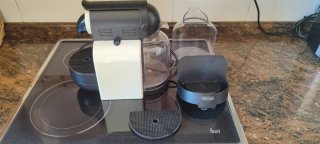 Cafetera Nespresso DeLonghi