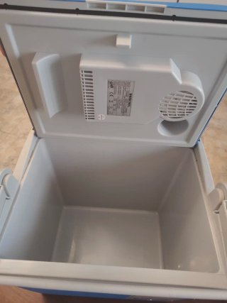 Nevera portátil eléctrica azul