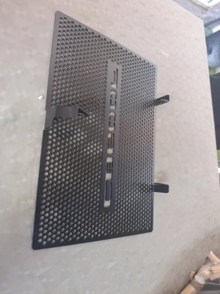 Rejilla Protectora Honda CB600F Negra