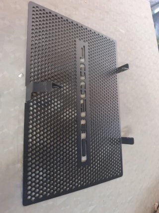 Rejilla Protectora Honda CB600F Negra