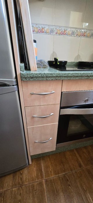 Bajamos precio  Cocina completa madera y metal