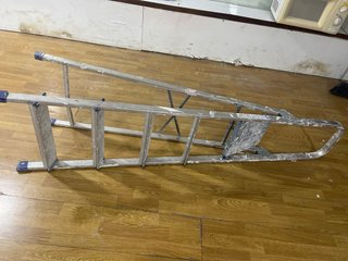 Escalera aluminio plegable