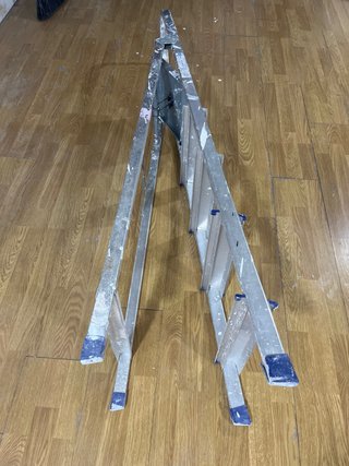 Escalera aluminio plegable